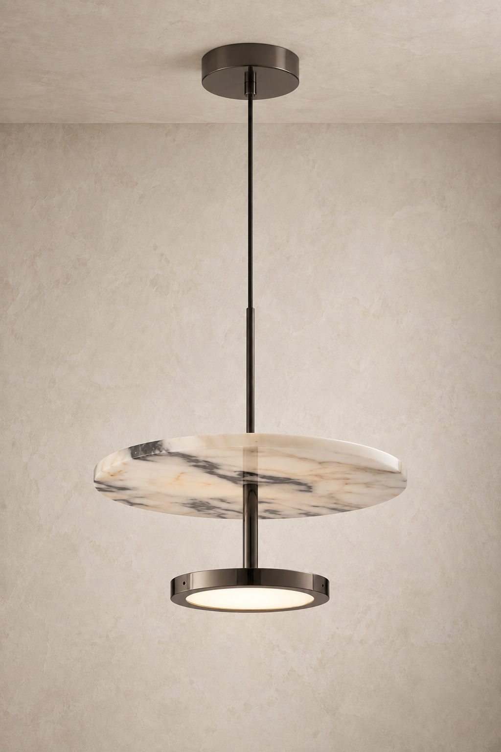 Avora Pendant