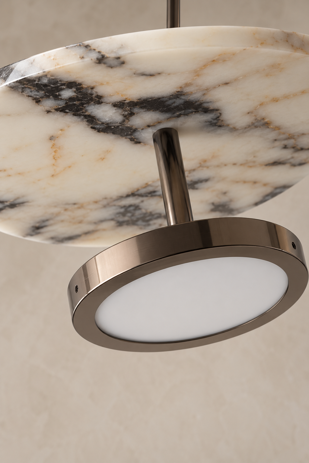 Avora Pendant