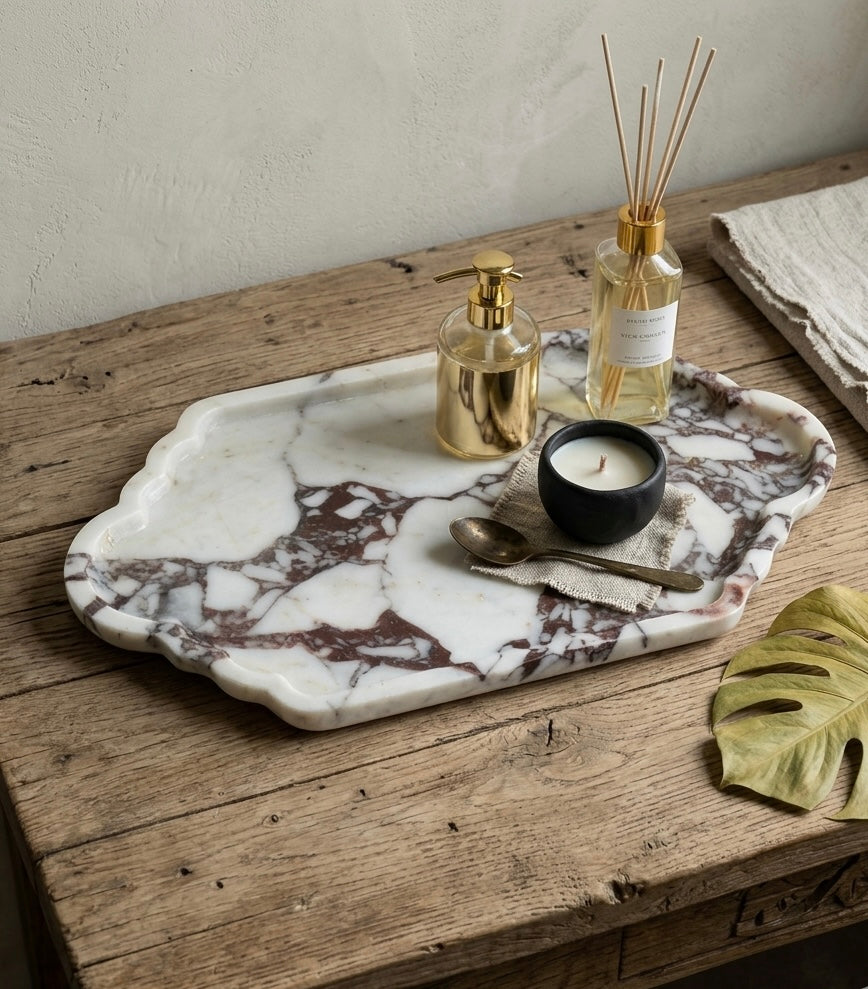 The Scalloped Stone Gallery Tray